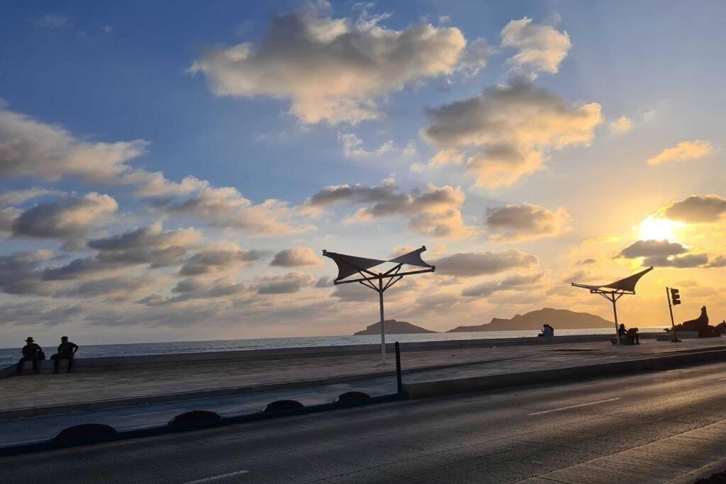 Departamento Cerca Del Malecon Y Zona Dorada Apartment มาซาตลัน ภายนอก รูปภาพ